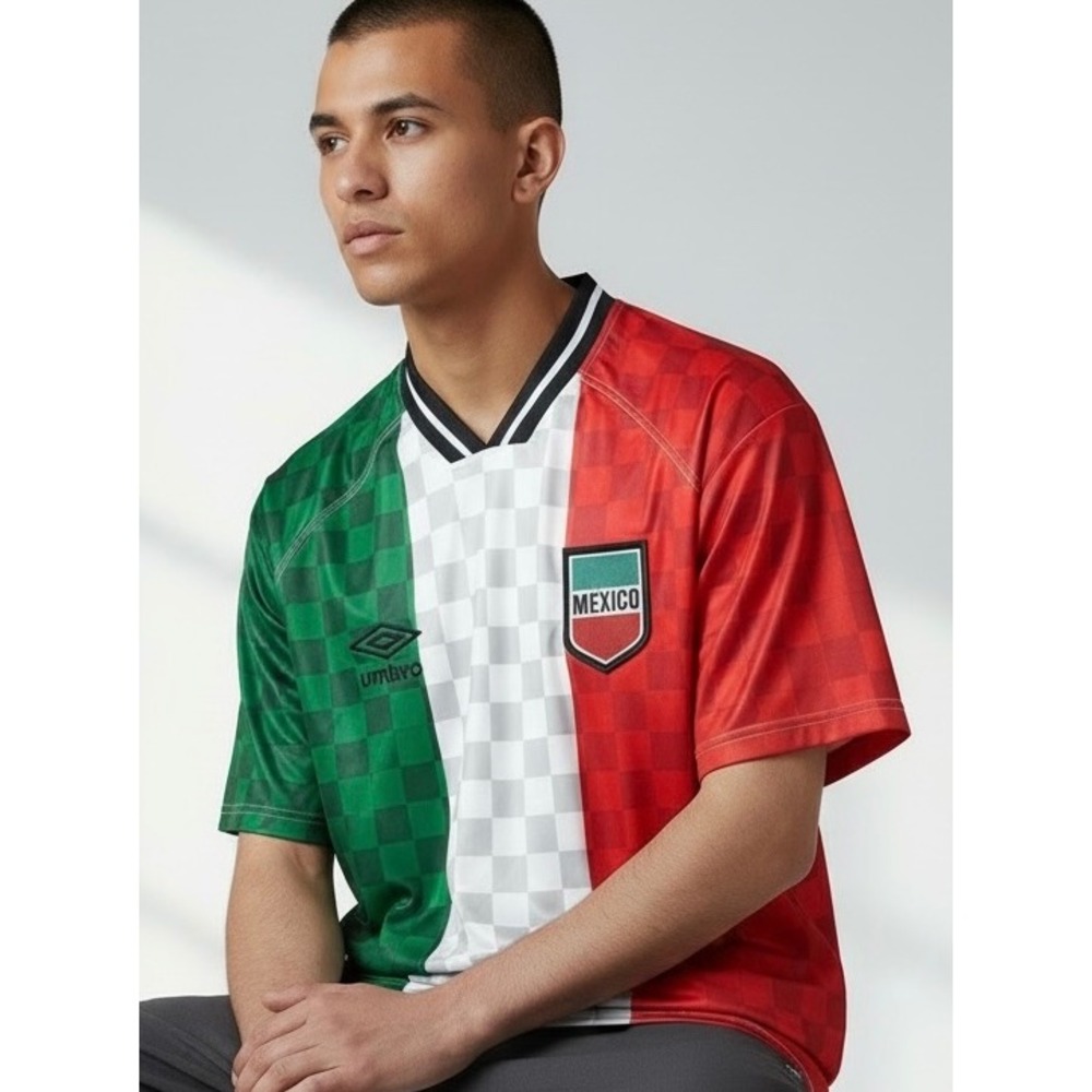 NWT Umbro MEXICO SOCCER Jersey Mens Size Large Green White Red Checkered V-Neck